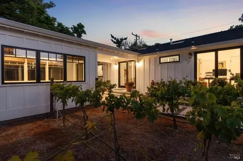 Exterior - 402 E Macarthur St, Sonoma, CA 95476 photo 28 of 31
