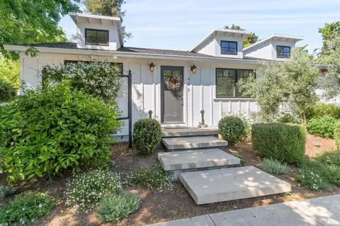 Exterior - 402 E Macarthur St, Sonoma, CA 95476 photo 3 of 31