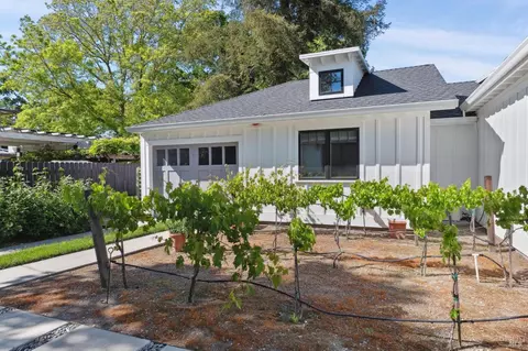 Exterior - 402 E Macarthur St, Sonoma, CA 95476 photo 7 of 31