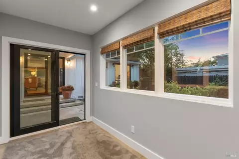 Entry Way - 402 E Macarthur St, Sonoma, CA 95476 photo 3 of 3