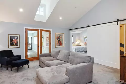 Living - 402 E Macarthur St, Sonoma, CA 95476 photo 5 of 7