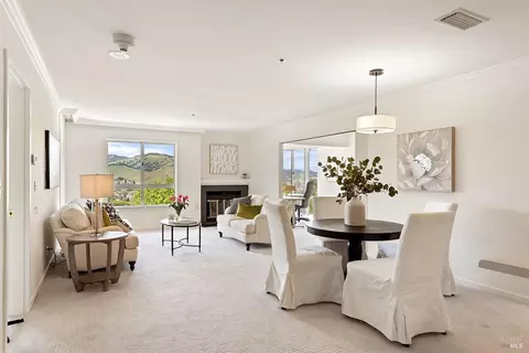 100 Thorndale Dr #340, San Rafael, CA 94903