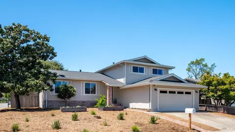 140 Vista View Pl, Petaluma, CA 94952