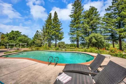3364 Pebble Ct, Napa, CA 94558