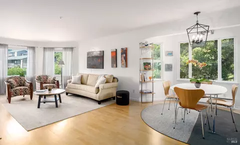 150 Seminary Dr #2F, Mill Valley, CA 94941