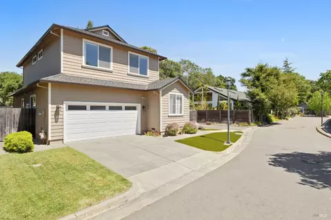 1387 Velma Ave, Santa Rosa, CA 95403