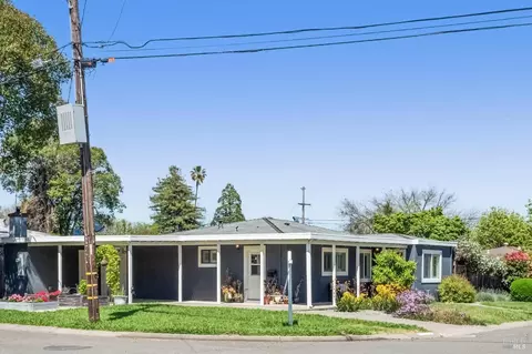 2224 Delpha Dr, Napa, CA 94558