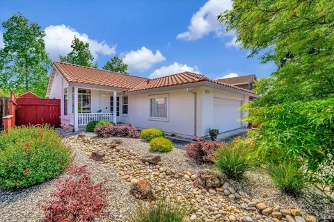 1136 El Macero Way, Windsor, CA 95492