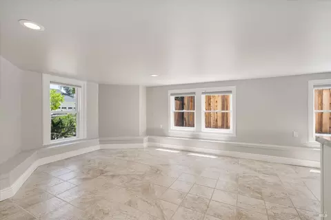 2031 Main St, Napa, CA 94559 photo 22