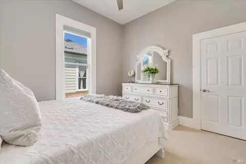 2031 Main St, Napa, CA 94559 photo 14