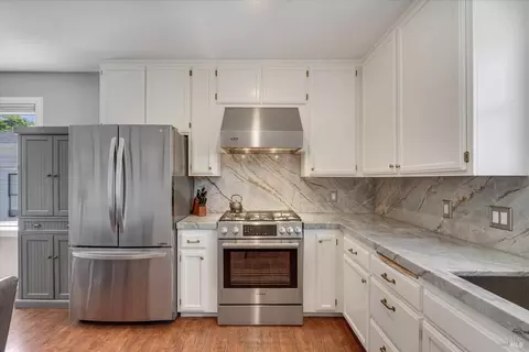2031 Main St, Napa, CA 94559 photo 11