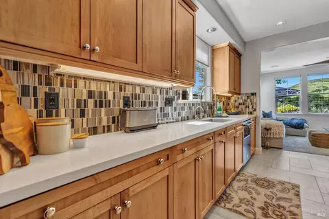 4060 Nottingham Ct, Vallejo, CA 94591 photo 10