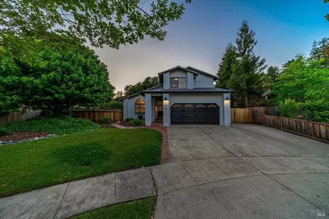 1025 Charlson Way, Napa, CA 94558