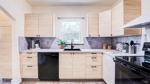 1328 Alabama St, Vallejo, CA 94590 photo 11