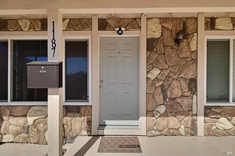 1187 Jack London Dr, Vallejo, CA 94589 photo 2