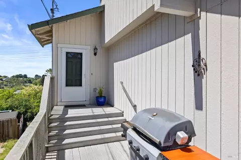 13-15 Aspen Ct, Vallejo, CA 94591 photo 5