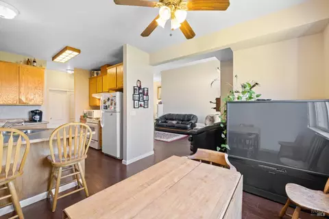 13-15 Aspen Ct, Vallejo, CA 94591 photo 9