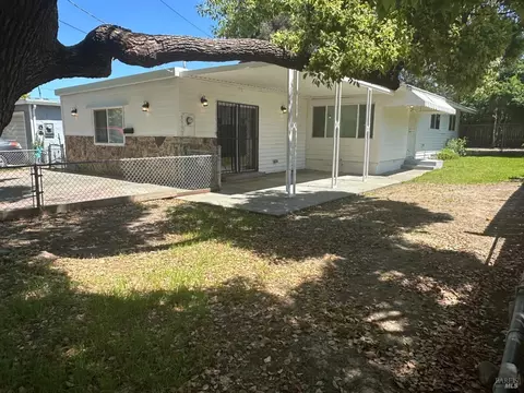 262 Lofas Pl, Vallejo, CA 94589 photo 2