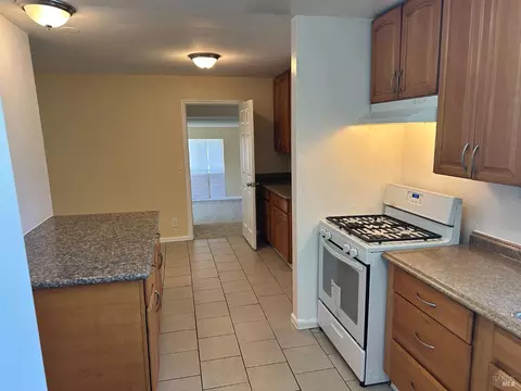 262 Lofas Pl, Vallejo, CA 94589 photo 6