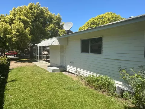 262 Lofas Pl, Vallejo, CA 94589 photo 3