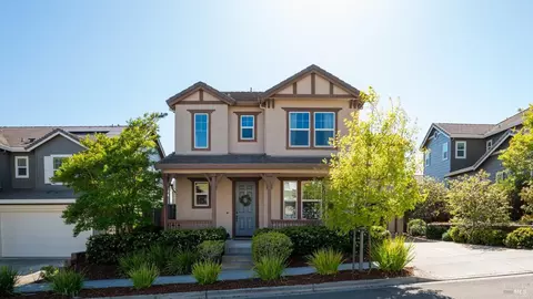 1825 Velvetleaf Ln, Santa Rosa, CA 95404