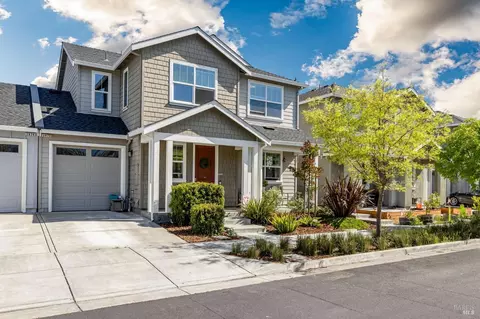 2970 Bay Village Ave, Santa Rosa, CA 95403