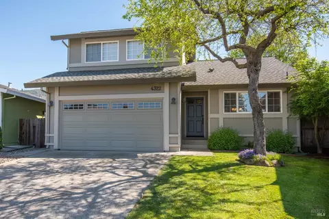 4322 Gloria Ct, Rohnert Park, CA 94928