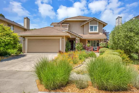 2103 Rosemary Ct, Petaluma, CA 94954