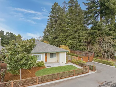 181 Willow St, Santa Rosa, CA 95401