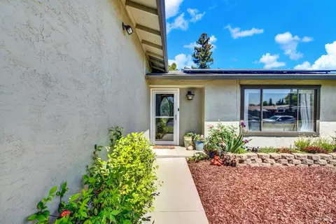 1363 Farmington Dr, Vacaville, CA 95687 photo 3