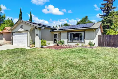 1363 Farmington Dr, Vacaville, CA 95687 photo 2