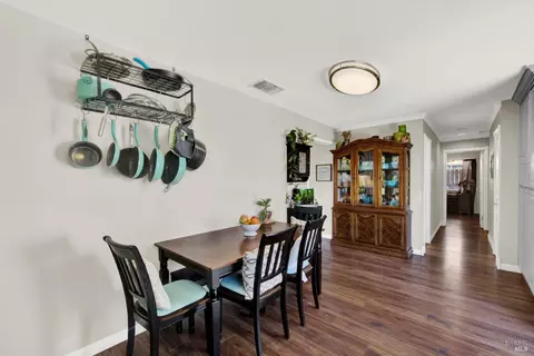 1363 Farmington Dr, Vacaville, CA 95687 photo 8