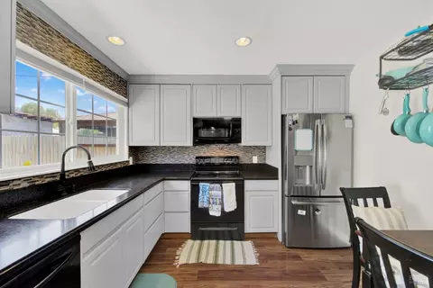1363 Farmington Dr, Vacaville, CA 95687 photo 12