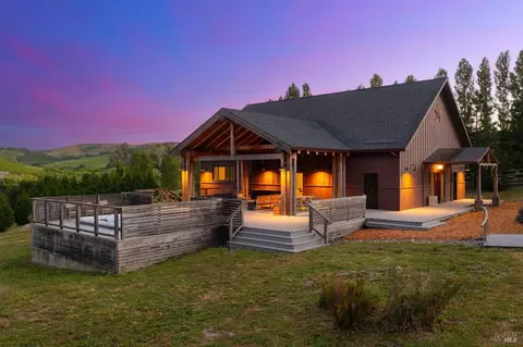 2836 Bloomfield Rd, Sebastopol, CA 95472