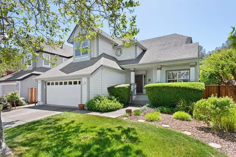 106 Renz Ln, Geyserville, CA 95441