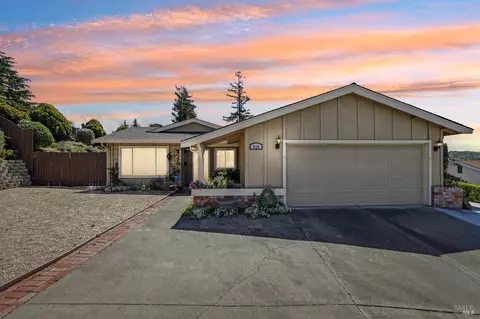 848 Sandy Cove Dr, Rodeo, CA 94572