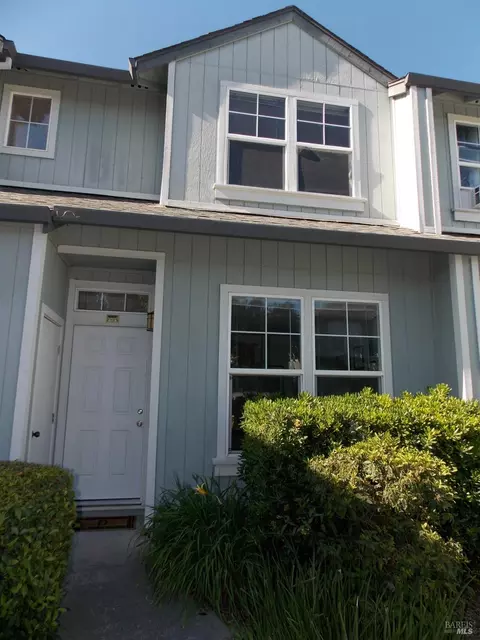 1511 Pinebrook Pl, Santa Rosa, CA 95403