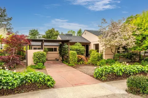 1923 King St, Santa Rosa, CA 95404