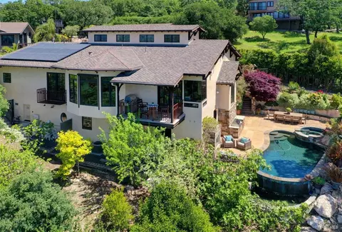 10 Pascale Ct, Napa, CA 94558