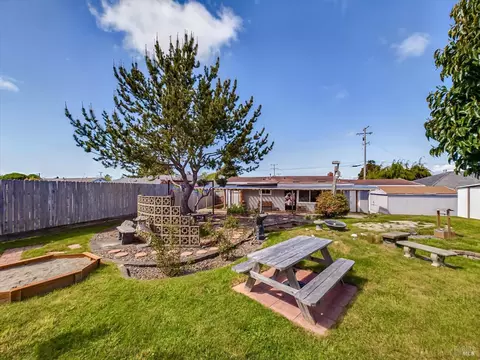 2430 15th St, Eureka, CA 95501 photo 44