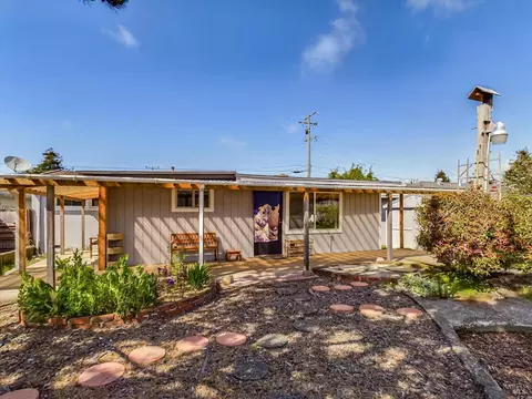 2430 15th St, Eureka, CA 95501 photo 46