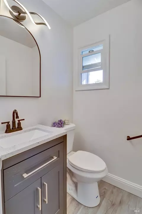 127 Lois Ln, Vallejo, CA 94590 photo 11