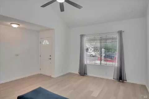 113 Vanessa St, Vallejo, CA 94589 photo 10