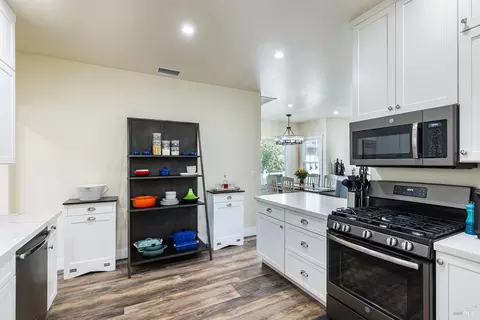 2295 Adrian St, Napa, CA 94558 photo 25