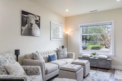 2295 Adrian St, Napa, CA 94558 photo 9