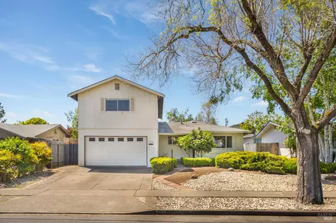 3577 Beckworth Dr, Napa, CA 94558