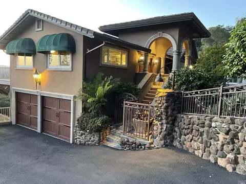 14 Monez Blvd, Napa, CA 94559