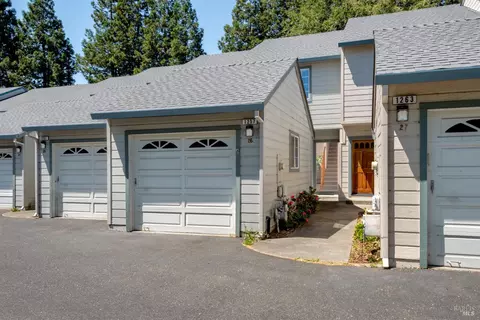 1257 Eardley Ave, Santa Rosa, CA 95401