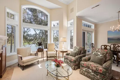 74 De Silva Island Dr, Mill Valley, CA 94941