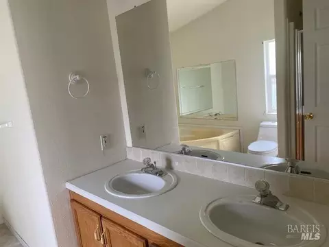 1002 Maple Dr, Windsor, CA 95492 photo 15